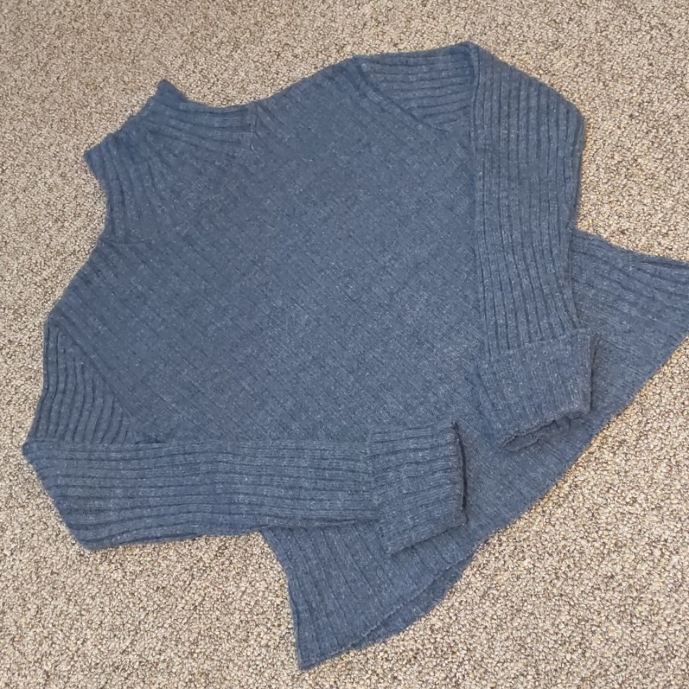 Great American Sweater gray longsleeve sweater